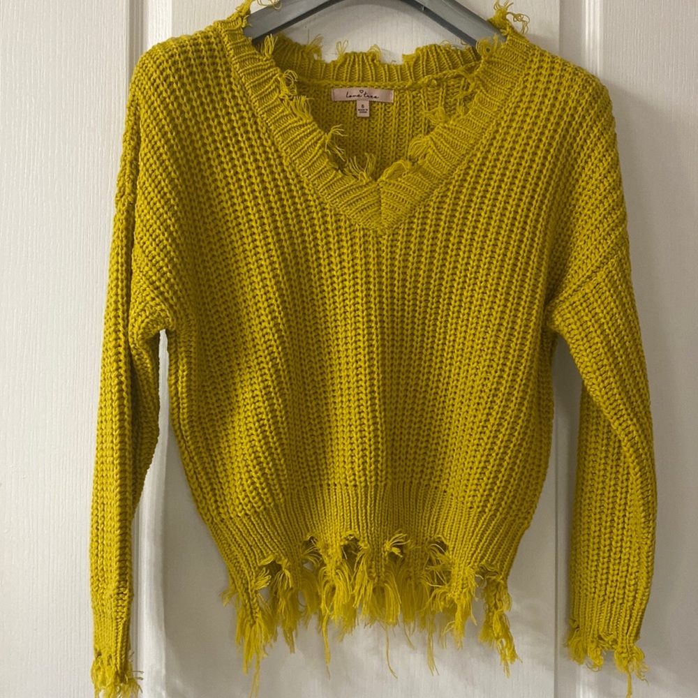 Womens sweater NWOT
